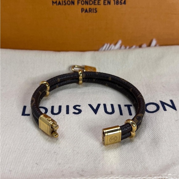SOLD Authentic Louis Vuitton Keep It Twice Mono Canvas Padlock Charm Bracelet - Picture 6 of 8